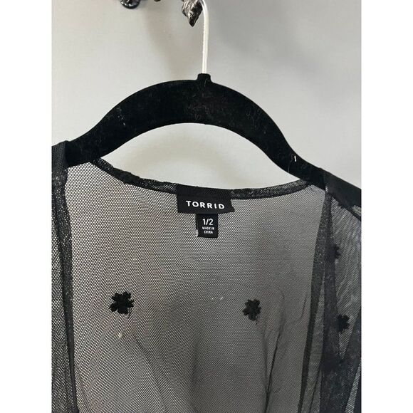 Torrid size 1 2 black lace robe or swim bathing suit cover up - Picture 3 of 5